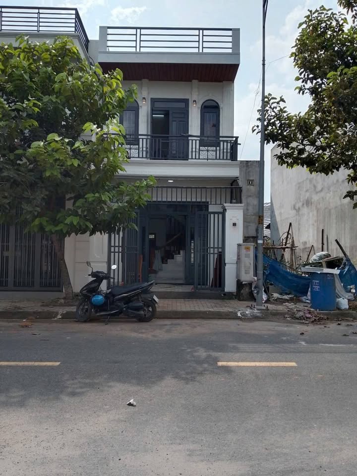 Nhà phố Tân Hiệp, Thuận An 67.5m² giá 2.4 tỷ - Đối diện trường mầm non, kinh doanh tốt!