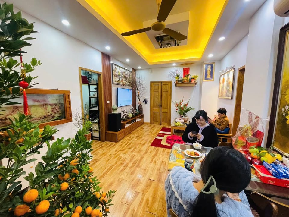 Căn hộ chung cư KĐT Nam Trung Yên Cầu Giấy 85m² giá 14 triệu - Full nội thất, an ninh tốt!