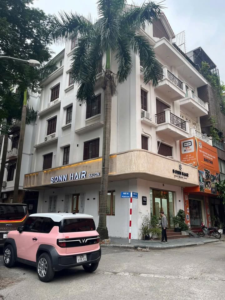 Cho thuê tòa nhà Nguyễn Trường Tộ 150m² giá 180 triệu - Vị trí đắc địa Ba Đình!