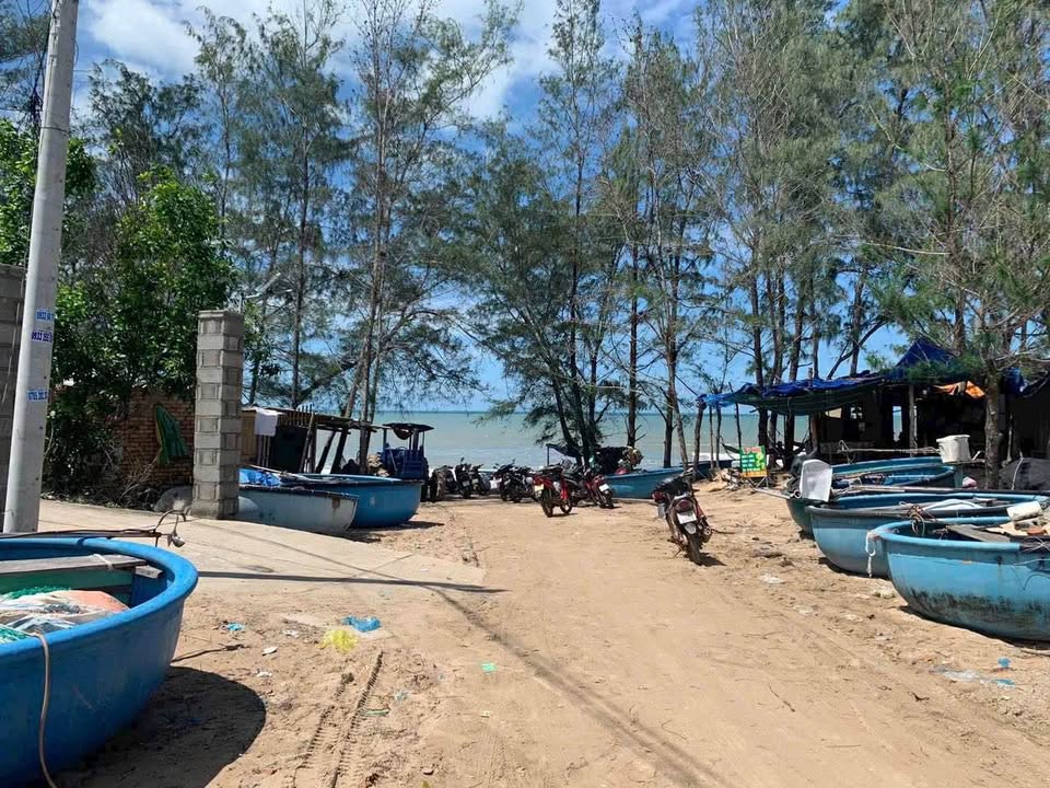 Đất nền ven biển Thôn Hồ Lân, 892m² giá chỉ 350 triệu - Cơ hội đầu tư tuyệt vời!