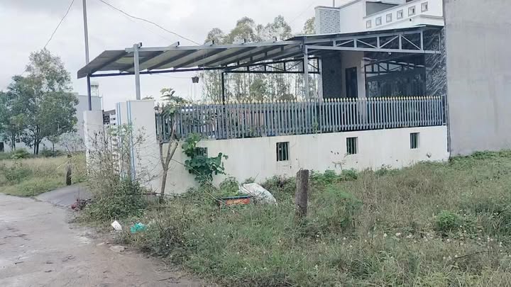 Đất thổ cư Hai Riêng, Sông Hinh 100m² giá chỉ 4xx triệu - Đầu tư tiềm năng!