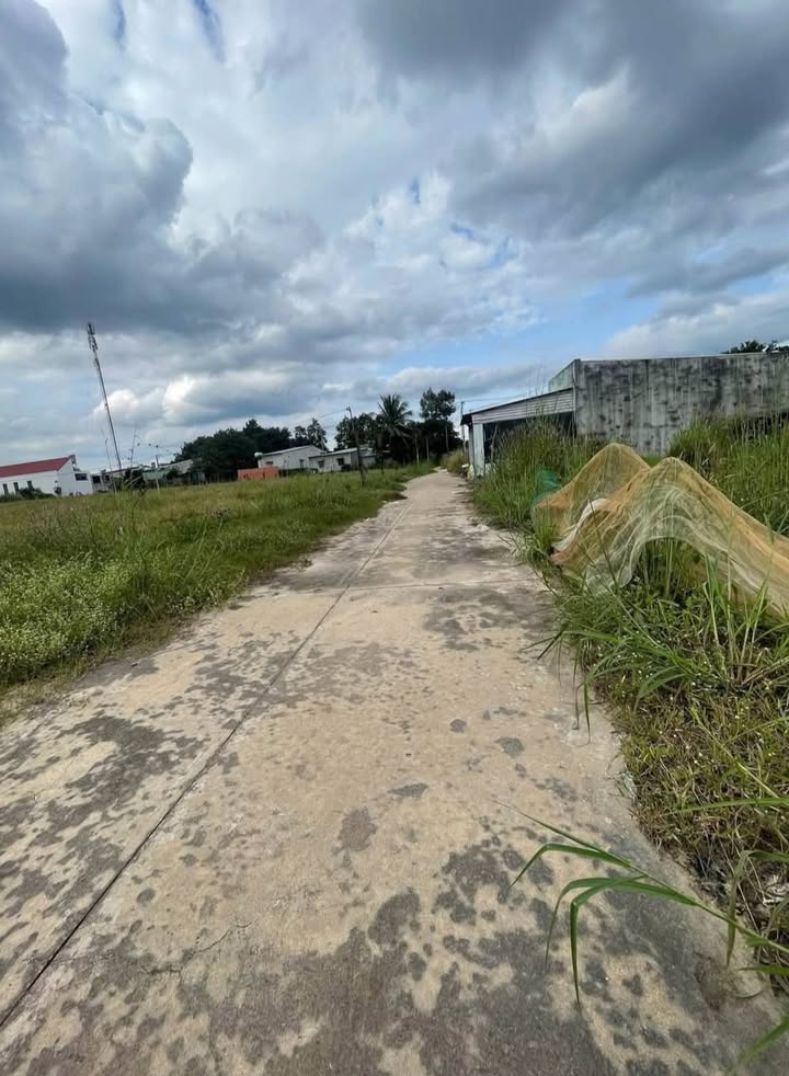 Đất thổ cư mặt tiền đường Bình Minh 102m² giá chỉ 110 triệu - Cơ hội vàng đầu tư!