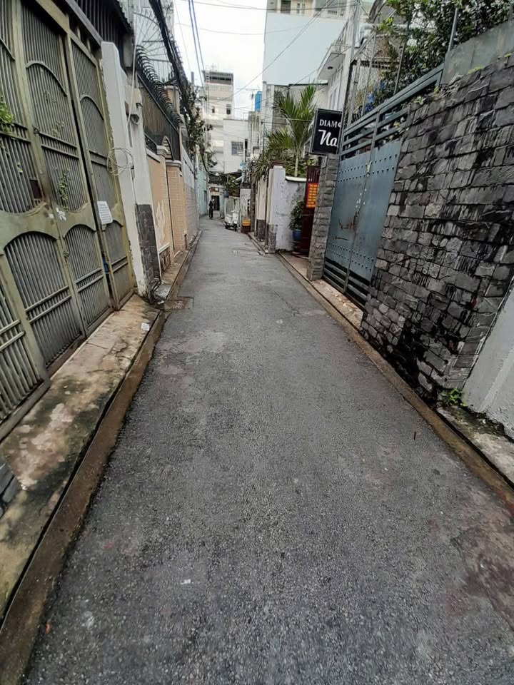 Nhà bán đường Trần Mai Ninh, quận Tân Bình 105m² giá 9.2 tỷ - Đầu tư sinh lời dễ dàng!