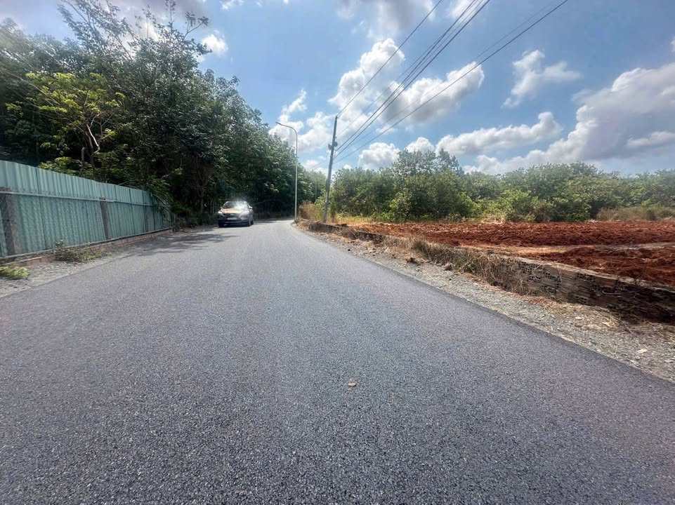 Đất mặt tiền Ngã Giao, Châu Đức 3369m² giá 8.5 tỷ - Cơ hội đầu tư tuyệt vời!