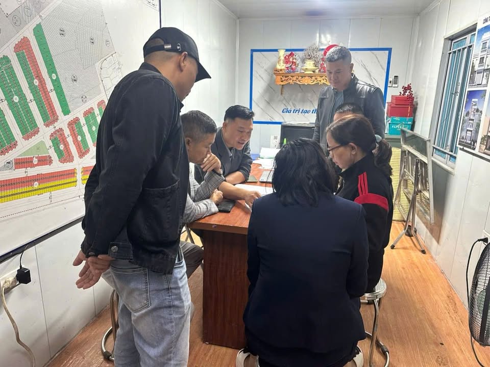 Đất nền KĐT Chợ Nứa 76m² giá 2 tỷ - Sổ đỏ chính chủ, sang tên ngay!