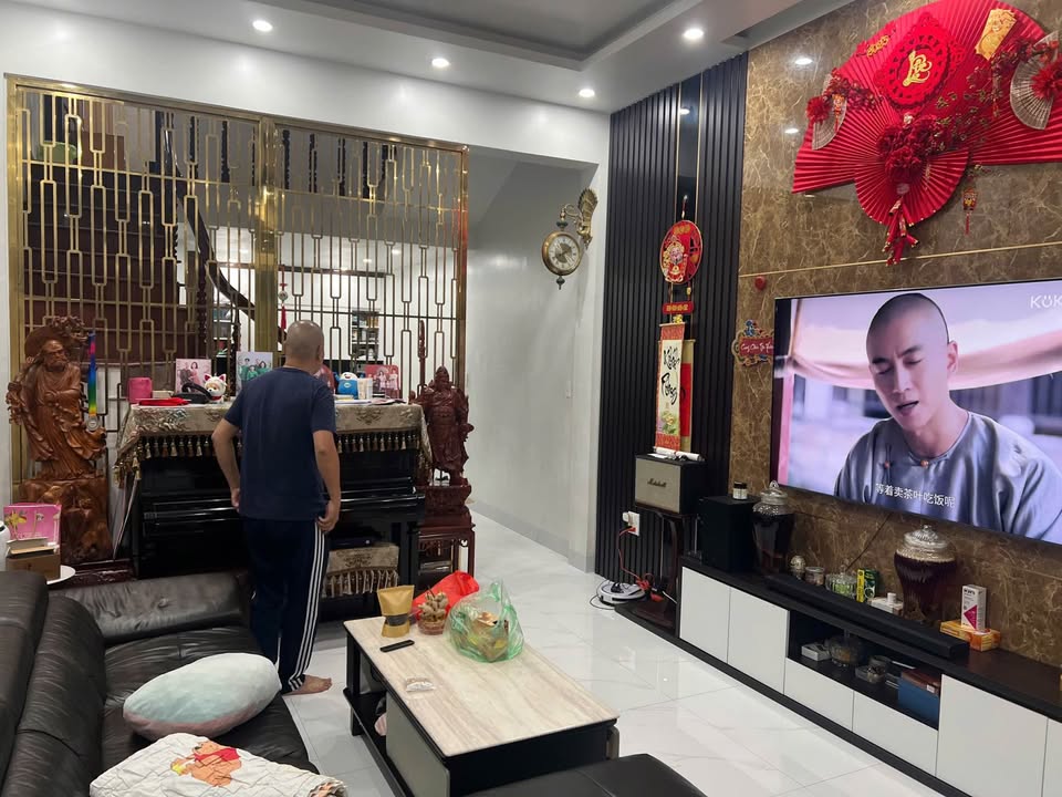 Nhà 4 tầng phân lô Cát Cụt 47m² giá 6.2 tỷ - Kinh doanh thuận lợi!