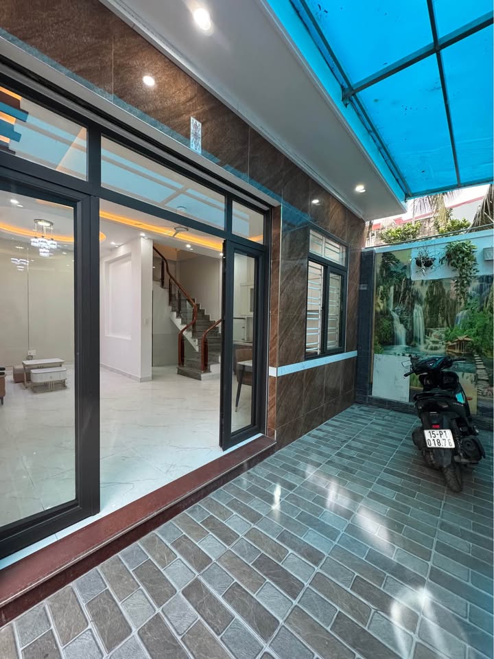 Bán nhà 4 tầng Phủ Thượng Đoạn 42m² giá 2.98 tỷ - Sân cổng riêng, tiện ích đầy đủ!