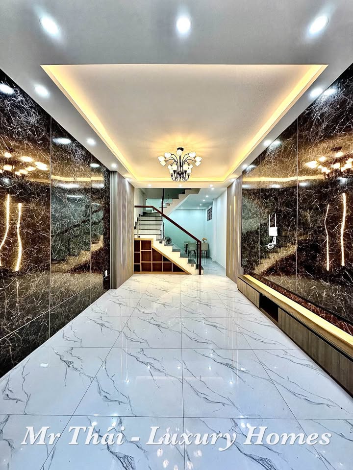 Nhà phố Trần Nguyên Hãn, Lê Chân 45m² giá 3.8 tỷ - Ô tô đỗ cửa, sẵn sàng vào ở!