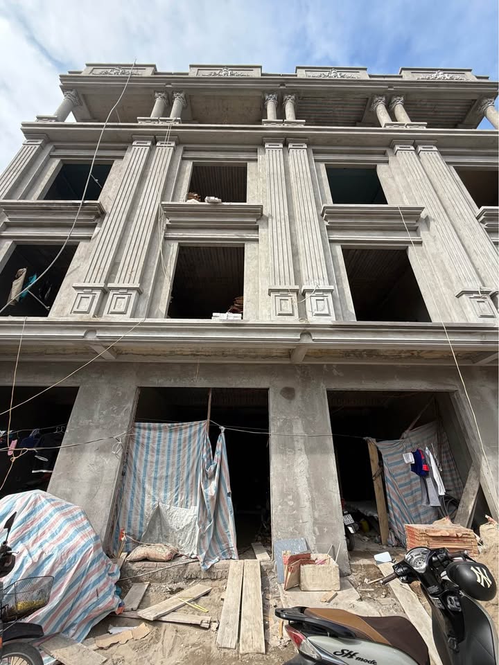 Nhà 4 tầng ngõ 417 Đằng Hải 54.5m² giá 3.5 tỷ - Ô tô đỗ cửa, tiện ích đầy đủ!