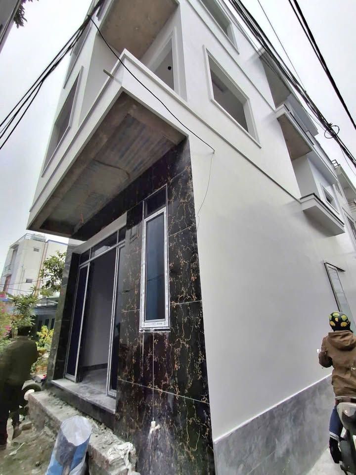 Nhà 3 tầng hiện đại tại Hùng Vương, Hải Phòng 51.2m² giá 2.55 tỷ - Sẵn sàng vào ở ngay!