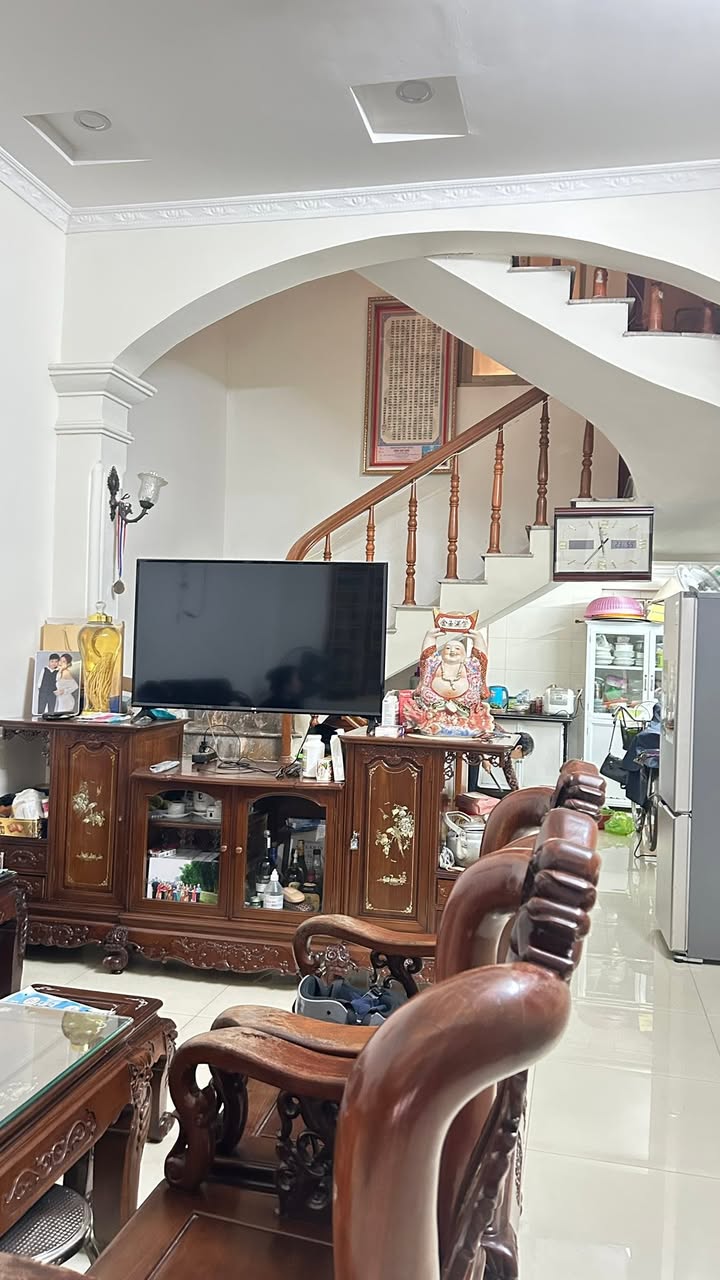 Nhà phố Ngô Gia Tự Hải Phòng 41m² giá 2.7 tỷ - Chính chủ bán gấp!