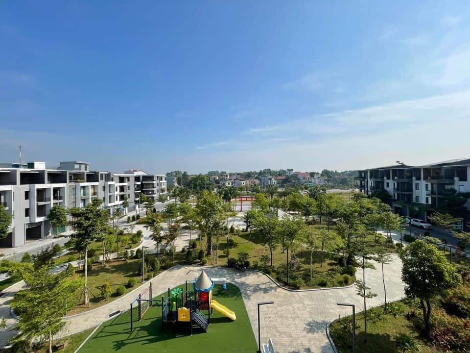 Nhà Liền Kề 4 Tầng Khu Đô Thị Bavella Lạc Ngàn 90m² - Hướng Đông Nam Mát Mẻ