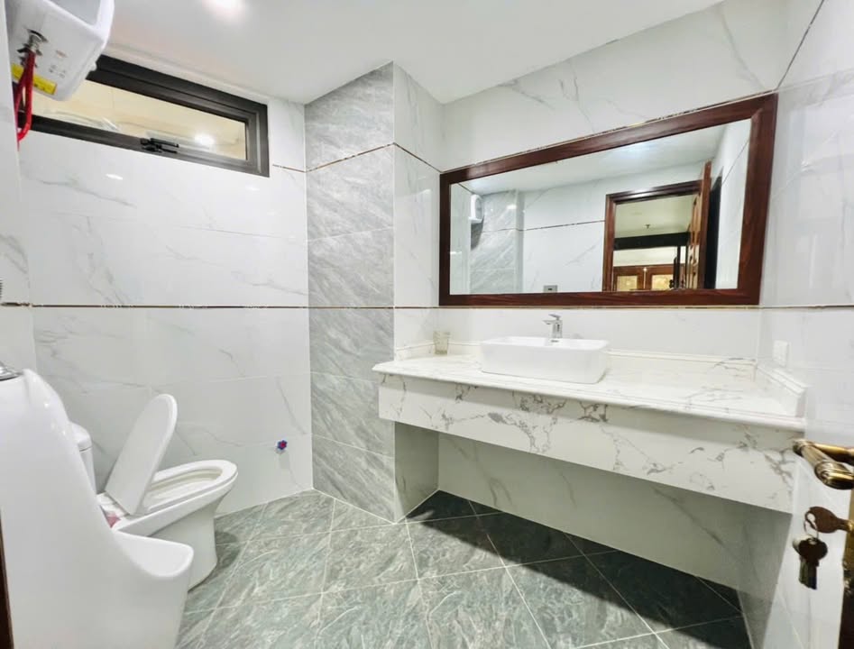 Văn phòng cho thuê 43 Hoàng Ngân, Thanh Xuân 90m² - Giá chỉ 18 triệu/tháng!