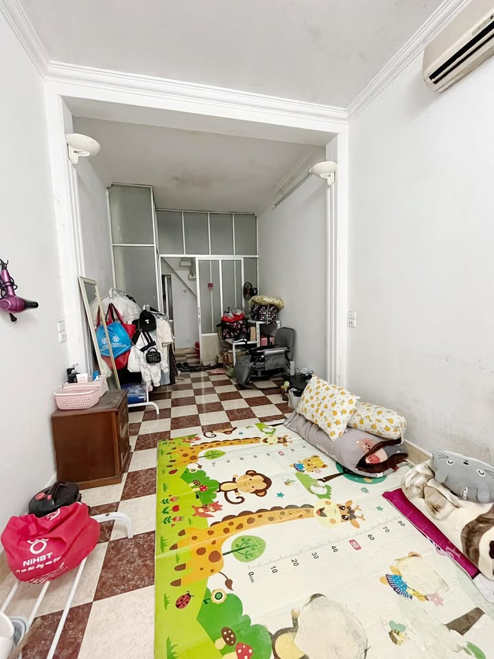 Phòng ở ghép Tôn Đức Thắng 25m² giá chỉ 1.75 triệu - Cùng bạn nữ hiền lành!