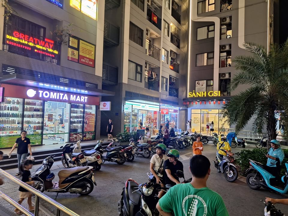 Shophouse cho thuê Vinhomes Smart City 30m² giá chỉ 18 triệu - Đầu tư sinh lời ngay!