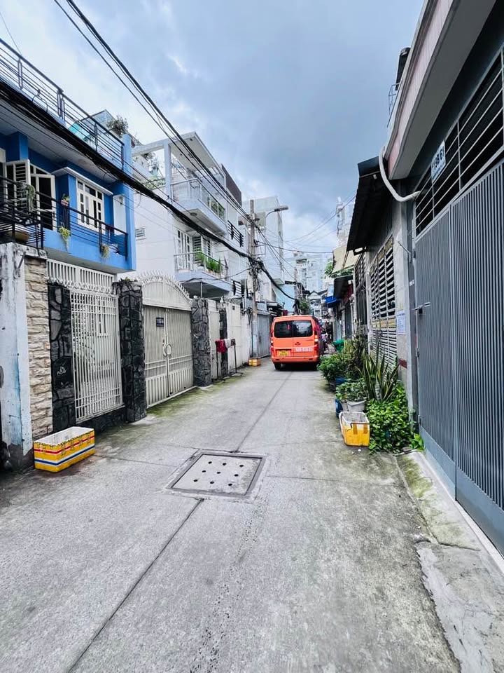 Nhà bán đường Nguyễn Thị Tần, quận 8, 168m² giá 7 tỷ - Nở hậu hoàn công mới cứng!