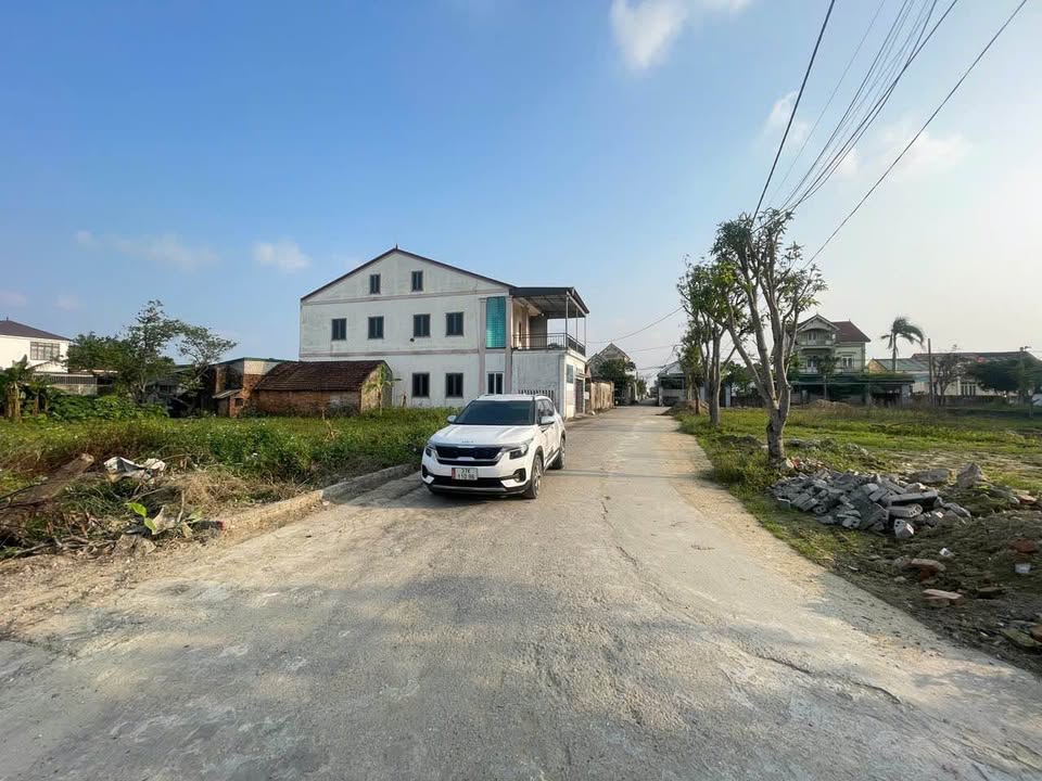 Đất lô góc 2 mặt tiền xóm 10 Nghi Kim 87.6m² giá 2.65 tỷ - Cơ hội đầu tư hấp dẫn!