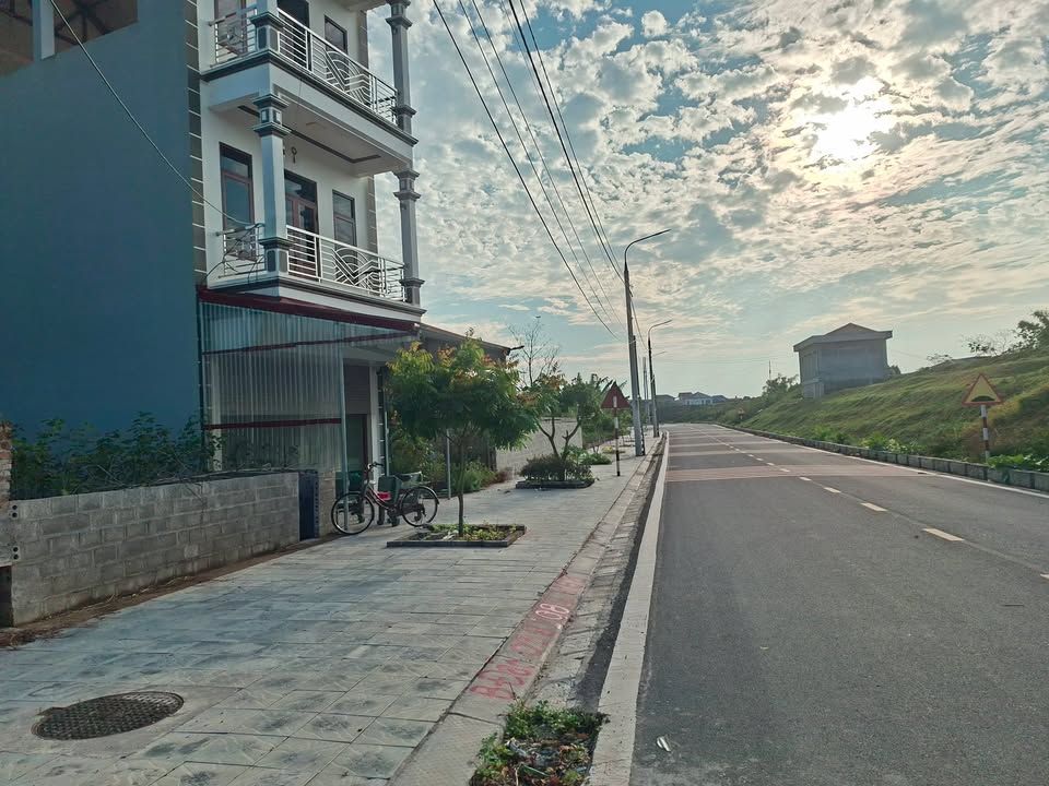 Đất nền Lam Sơn Hưng Yên 91m² giá chỉ 3.64 tỷ - Đường thông thoáng, tiện ích đầy đủ!