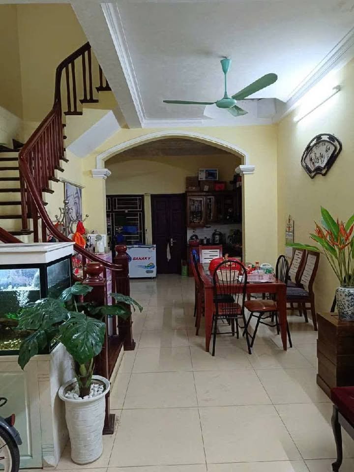 Nhà 5 Tầng Xuân La 65m² giá thỏa thuận - Đầu tư sinh lời cao!