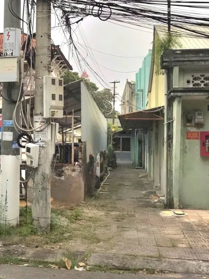 Nhà hẻm đường Nguyễn Du, phường Vĩnh Trạch, Cà Mau 105.84m² - Giá chỉ 900 triệu thương lượng!