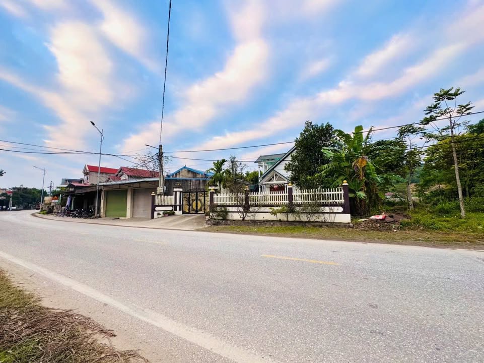 Đất thổ cư Quang Sơn - Lập Thạch 100m² giá 2 tỷ - Kinh doanh sầm uất!