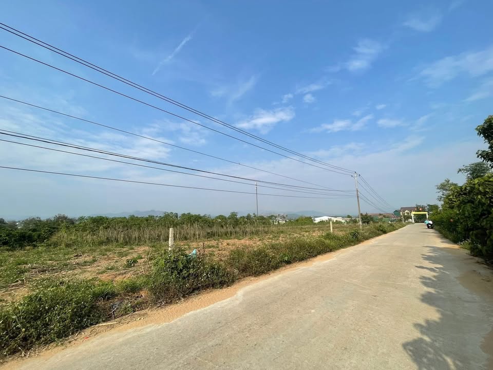 Đất mặt tiền đường Quang Trung Đắk Hà 720m² giá 2 tỷ - Cơ hội đầu tư tuyệt vời!