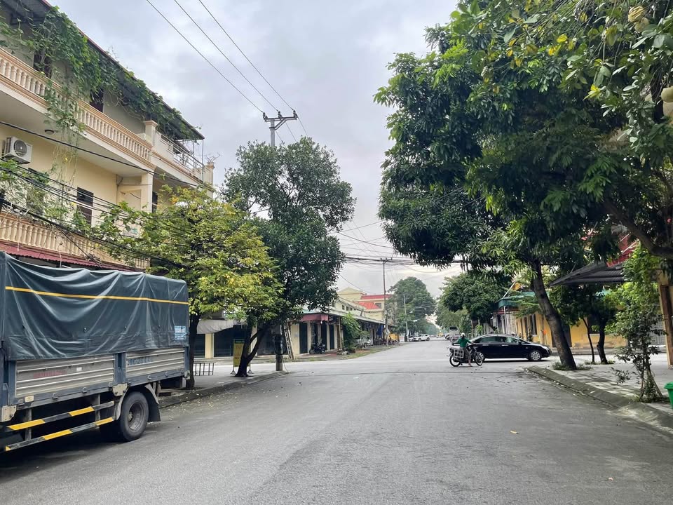 Đất nền đường 30/6 Nam Thành 70.8m² giá 5 tỷ - Đường rộng, gần chợ