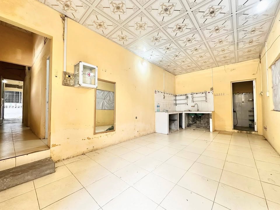 Nhà cho thuê tại Tân Thịnh, Hòa Bình - Sân rộng, an ninh tốt chỉ 2.5 triệu/tháng!