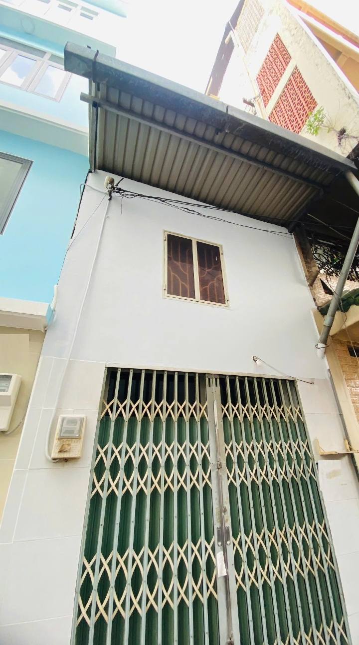 Nhà riêng Trần Bình Trọng Q5 42m² giá 4.1 tỷ - Gần hẻm xe hơi thuận lợi!