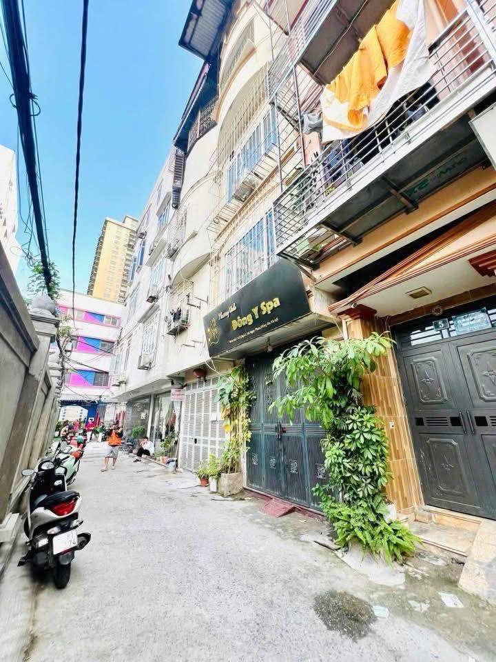 Nhà phố Láng Hạ 38m² giá 13.5 tỷ - Kinh doanh đỉnh cao, ô tô tránh