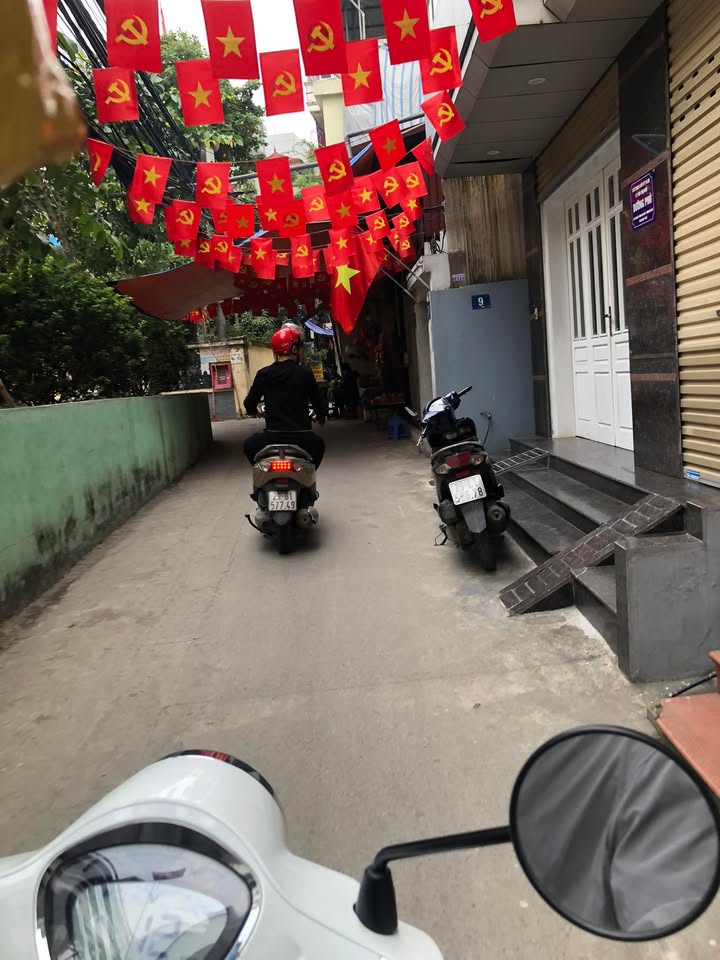 Nhà riêng Hoàng Hoa Thám, Ba Đình 45m² giá 11 tỷ - Lô góc cực thoáng, gần ô tô!