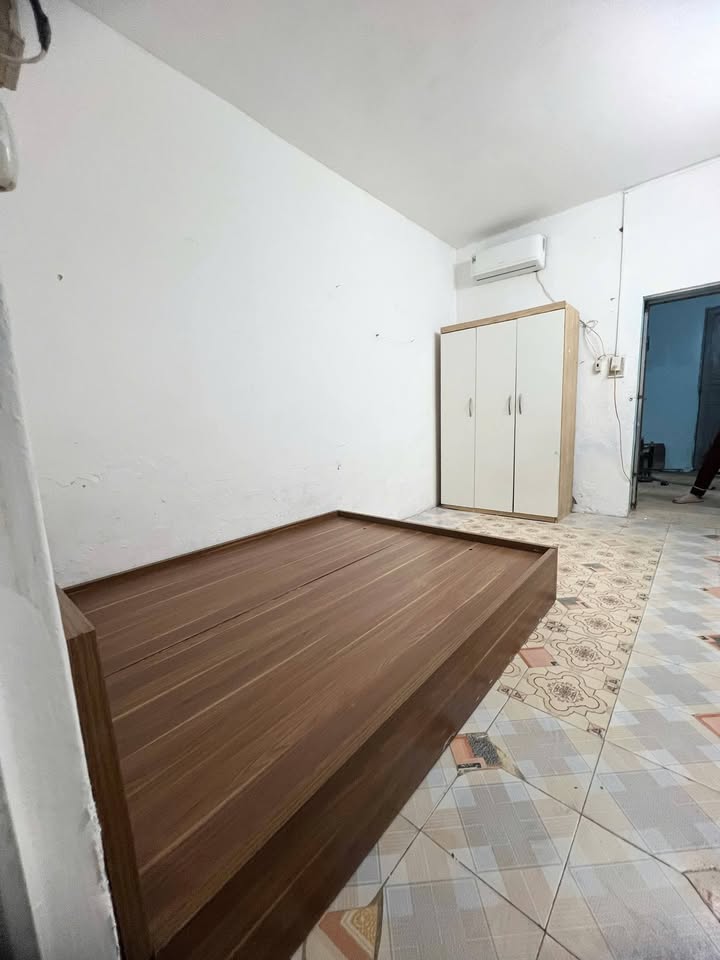 Phòng trọ cho thuê tại Ngõ 204 Trần Duy Hưng - Khép kín, đầy đủ nội thất sẵn sàng ở ngay!