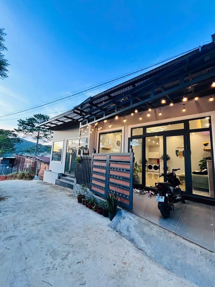 Nhà mới xây 2 mặt tiền đường An Sơn, Đà Lạt 75m² giá 5.5 tỷ - Thiết kế hiện đại, vào ở ngay!