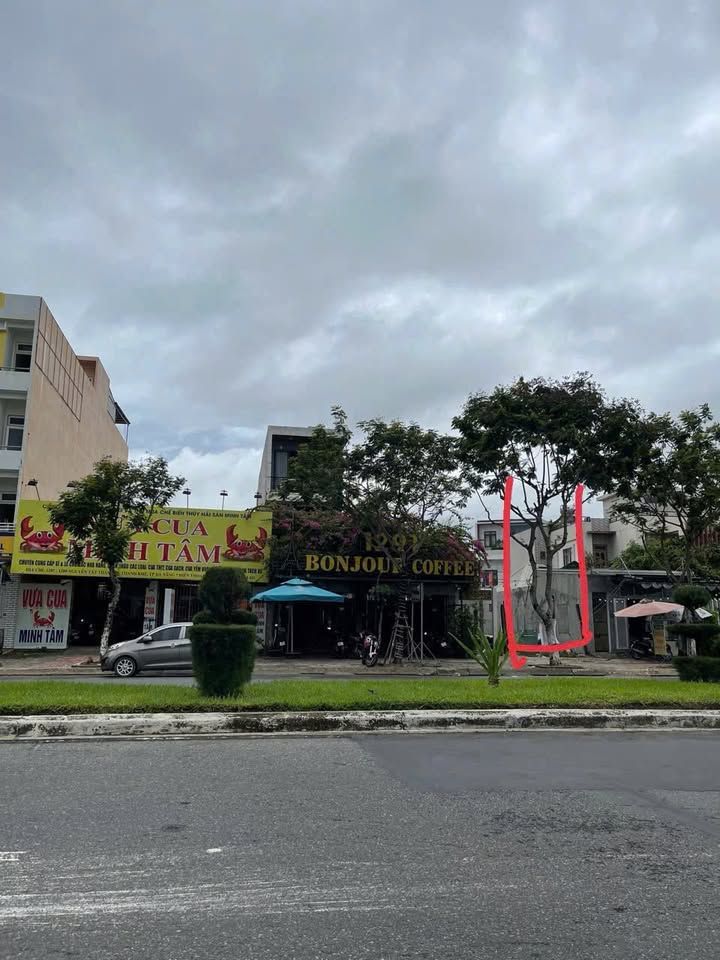 Đất bán 125m² mặt tiền đường Nguyễn Tất Thành, Đà Nẵng - Giá chỉ 16 tỷ!