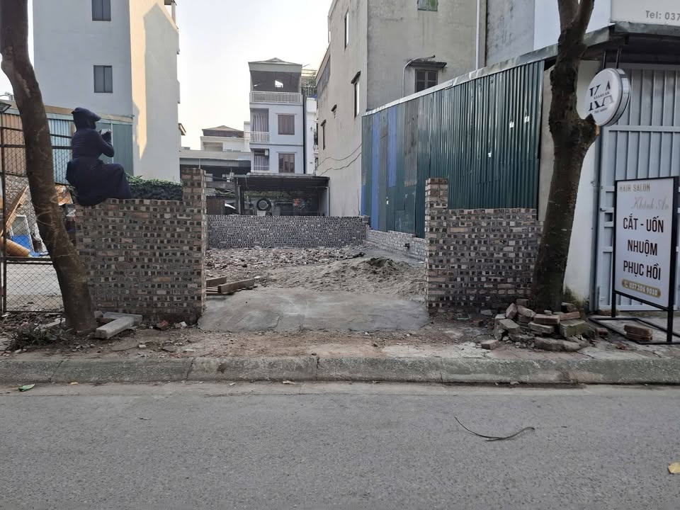 Đất Thượng Thanh Long Biên 54m² giá 13.3 tỷ - Đường ô tô tránh, sổ đỏ đẹp!