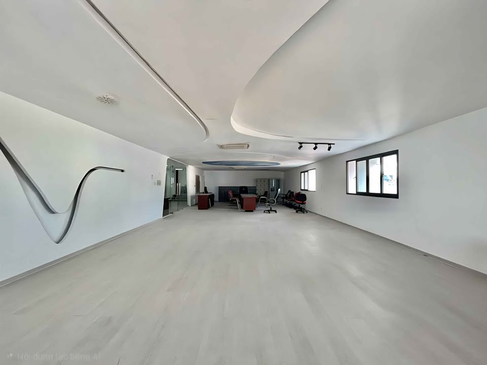 Cho thuê sàn văn phòng tại Vạn Hạnh Mall, Quận 10 - 115m² giá chỉ 38 triệu/tháng!