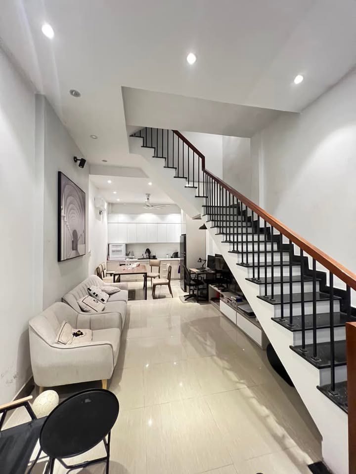 Nhà bán Ngõ Quỳnh, Thanh Nhàn 35m² giá 6.5 tỷ - Thiết kế hợp lý, sẵn sàng giao dịch!