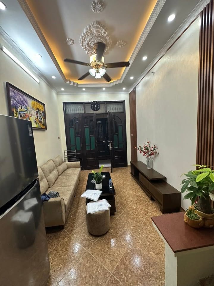 Nhà phố Minh Khai, Quận Hai Bà Trưng 23m² giá 5.6 tỷ - Nhà đẹp, sẵn sàng ở ngay!