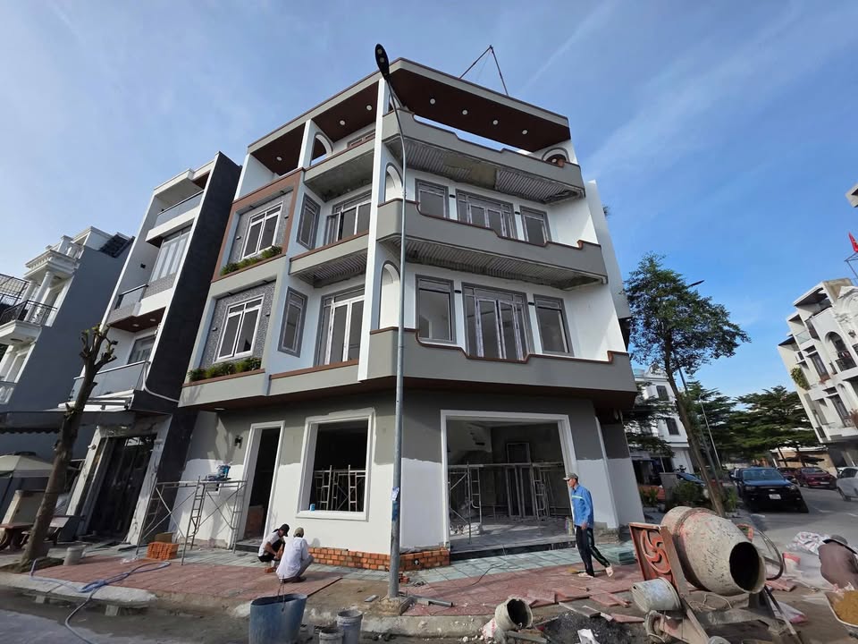 Nhà 2 mặt tiền KDC Lộc Phát, 78.6m², giá 7.9 tỷ - Đầu tư sinh lời!