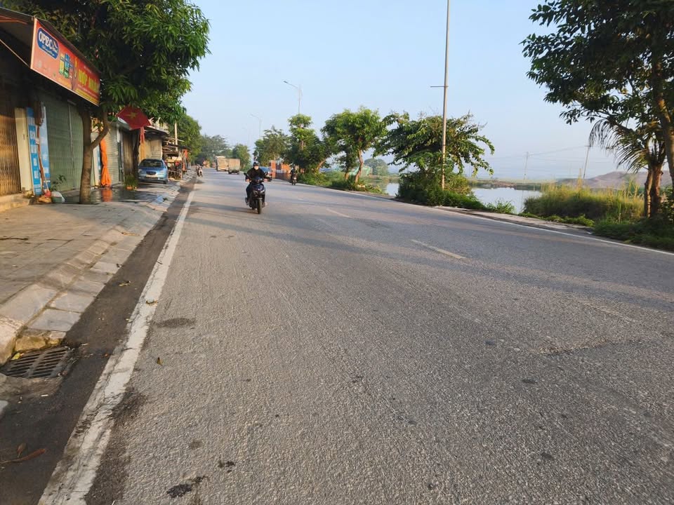 Đất nền Việt Hùng Đông Anh 67m² giá 6.73 tỷ - Đường thông xe ô tô vào tận nơi!