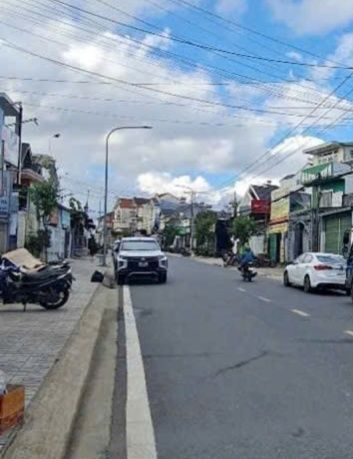 Nhà 2 mặt tiền đường Nguyên Tử Lực, Đà Lạt 184m² giá 11.8 tỷ - Giảm giá sốc 5 tỷ!