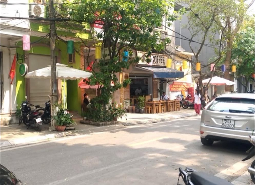 Mặt phố Quán Thánh, Ba Đình 42m² giá 11.5 tỷ - Kinh doanh sầm uất!