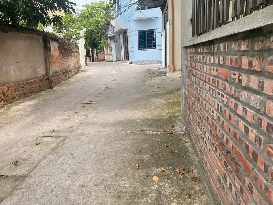 Nhà riêng phường Sơn Tây 54m² giá 2 tỷ - Đường ô tô vào tận nơi!