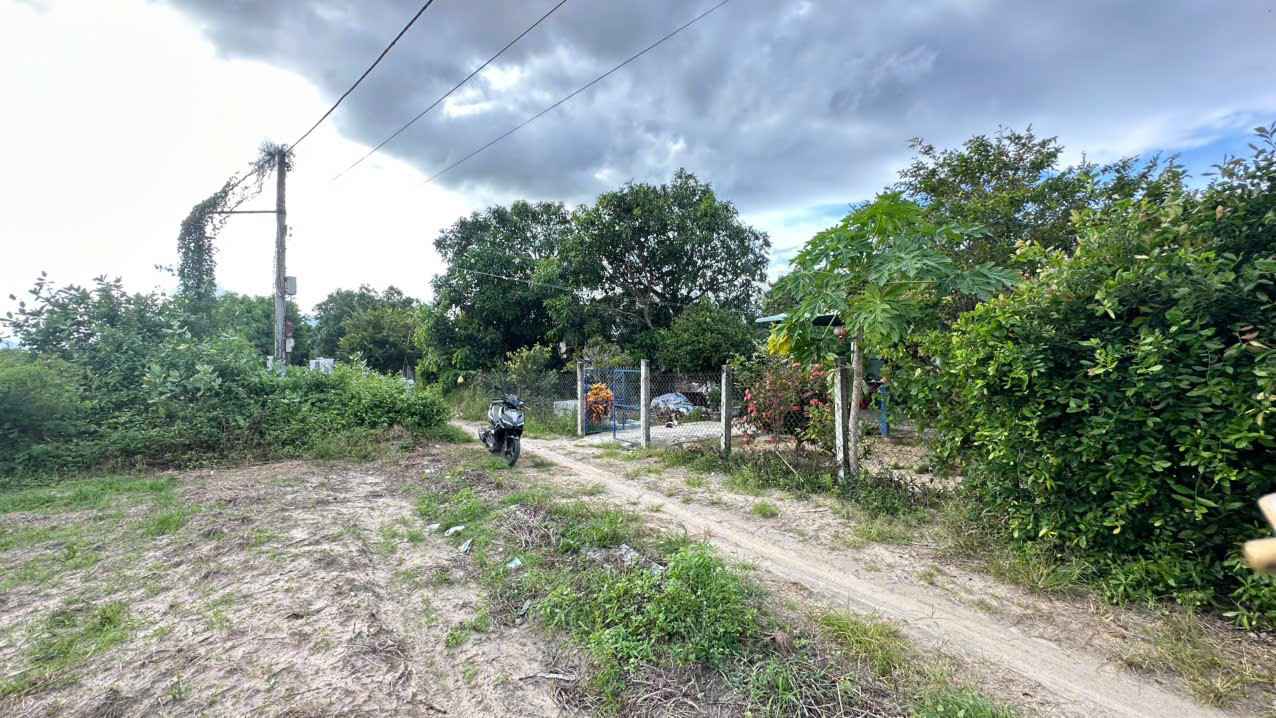 Đất thổ cư Vạn Bình 400m² giá chỉ 1.05 tỷ - Đầu tư sinh lời ngay!