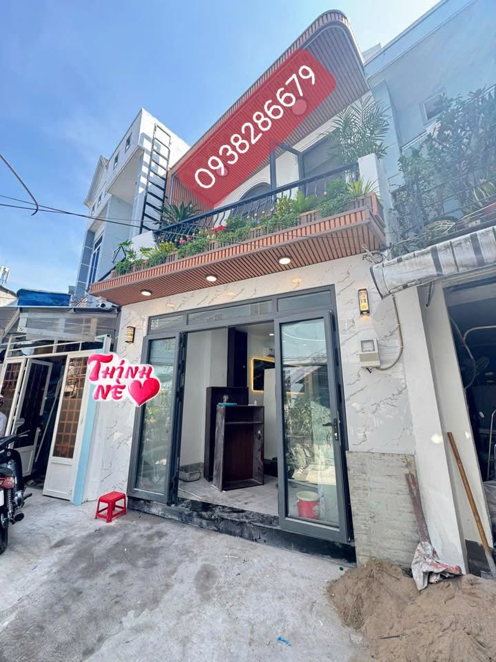 Nhà mặt tiền hẻm Bùi Văn Ba Quận 7 giá 7.2 tỷ - Chính chủ bán gấp!