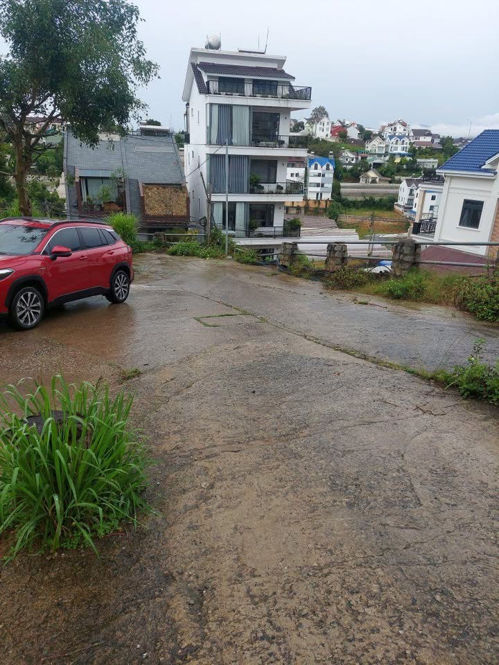 Đất nền Đà Lạt 70m² giá 2.1 tỷ - Đường ô tô Trịnh Hoài Đức, cơ hội đầu tư tuyệt vời!