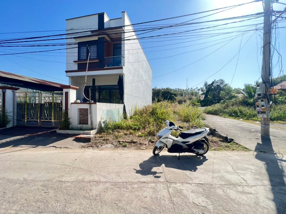 Đất 2 mặt tiền tại Việt Hưng 92m² giá 1.7 tỷ - Đầu tư sinh lời ngay!