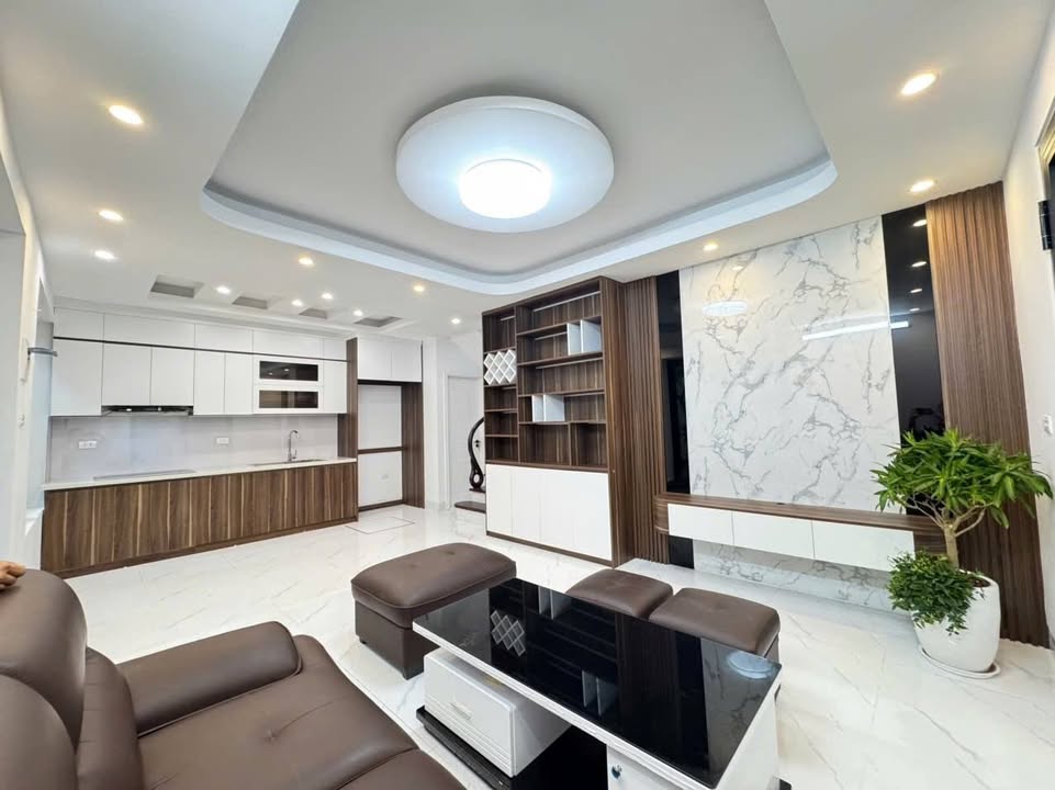 Nhà 4 tầng Đội Cấn Ba Đình 46m² - Thiết kế sân vườn tuyệt đẹp