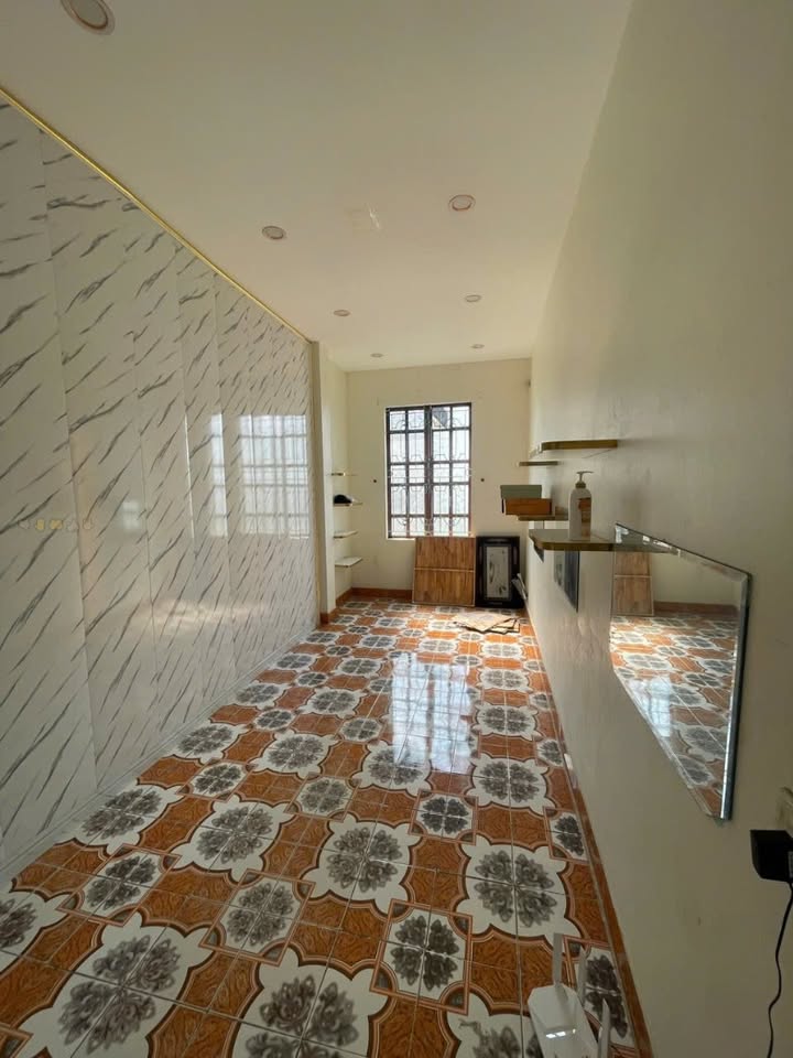 Bán nhà 3 tầng mặt đường Quốc lộ 45, Phường Đông Sơn, 70m² - Kinh doanh ngay!