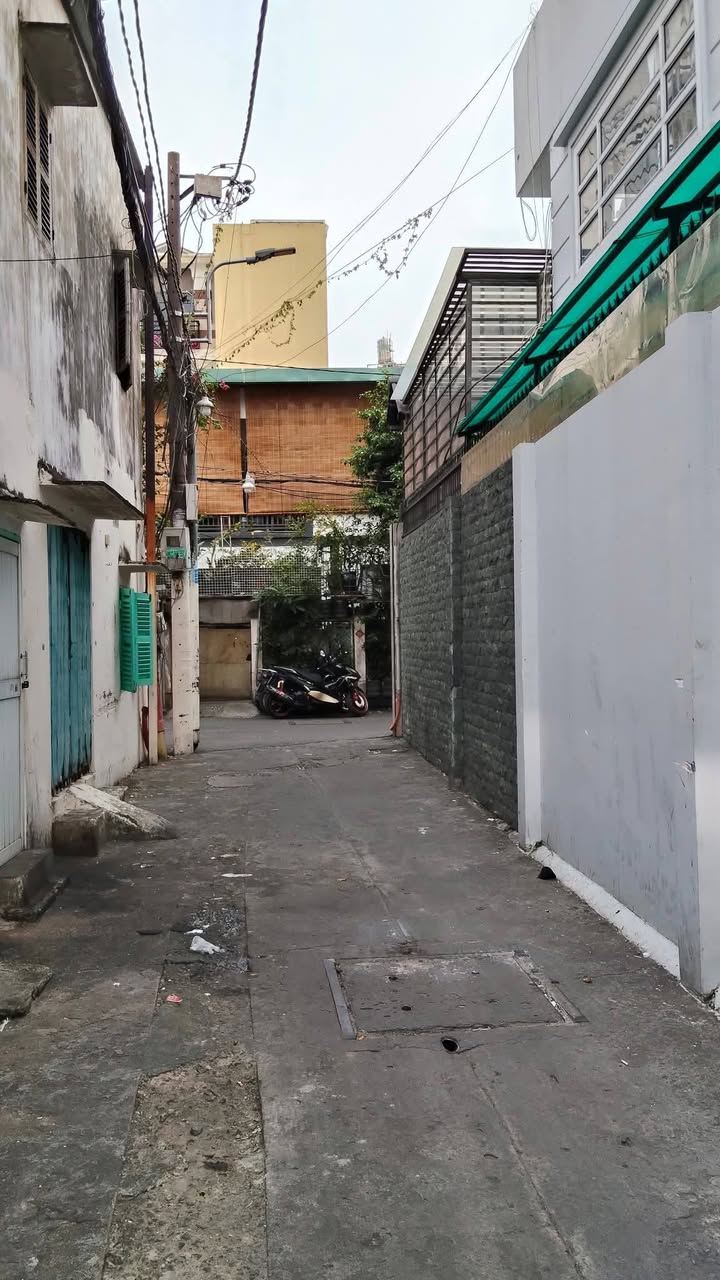 Nhà riêng Cách Mạng Tháng 8, Quận 3, 66m² giá 8 tỷ - Vị trí đắc địa, tiện ích đầy đủ!